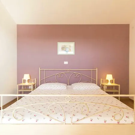 Holiday Martina Tatil Evi